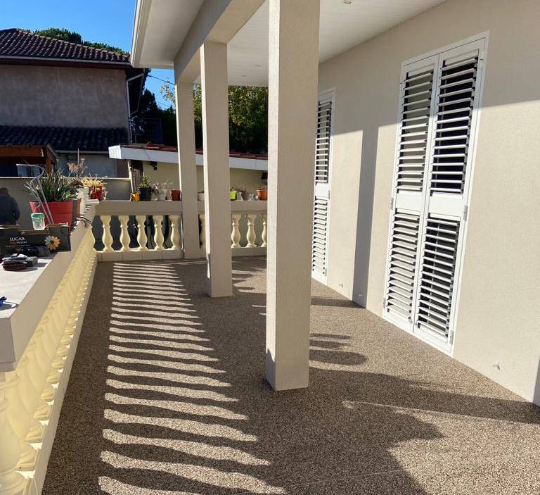 terrasse en moquette de pierre